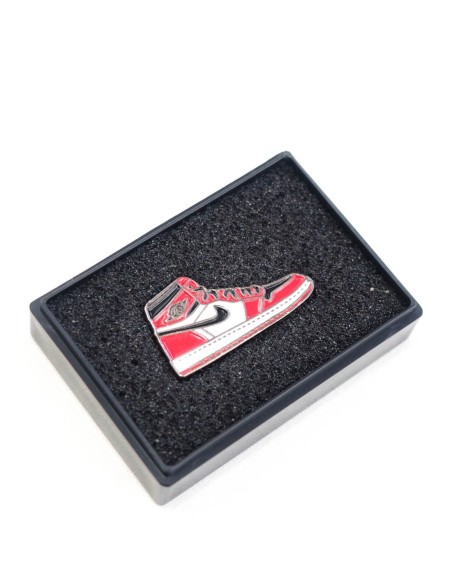 pins air jordan 1 chicago black toe