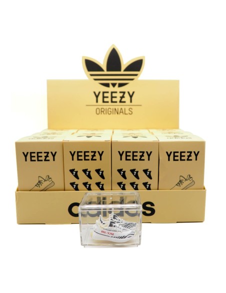 Mystery Box Yeezy Boost 350 v2