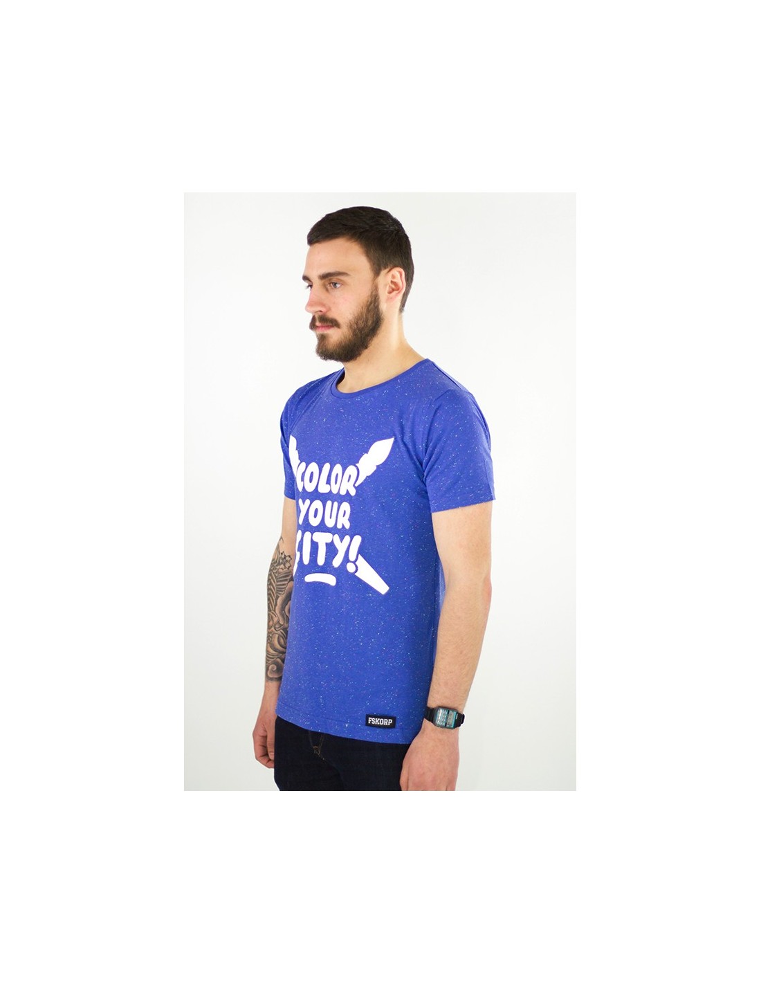 t-shirt tacheté bleu