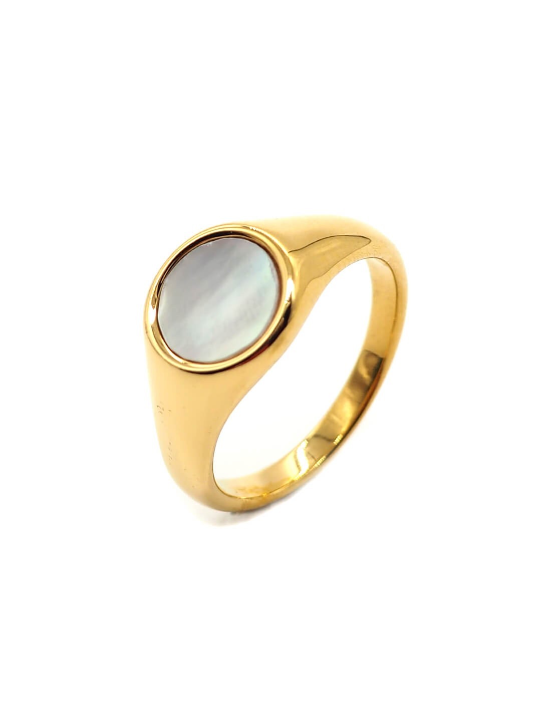 bague doree a pierre ronde nacre