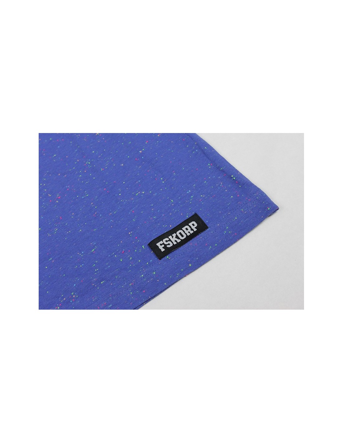 t-shirt bleu homme tacheté