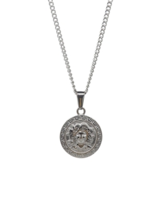 Collier argenté streetwear pendentif médusa 2