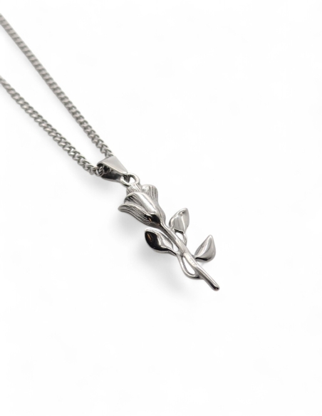 Collier pendentif rose Collier pendentif rose