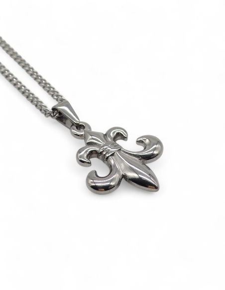 Collier doré streetwear pendentif fleur de lys à l'envers Collier doré streetwear pendentif fleur de lys à l'envers