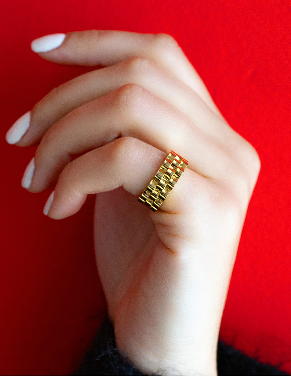 bague large design cylindre doré