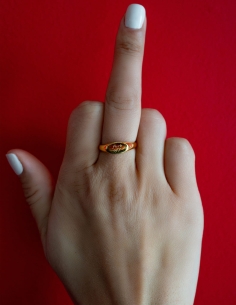 bague minimaliste dorée fuck off 2