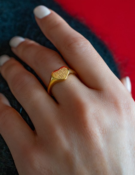 bague dorée coeur