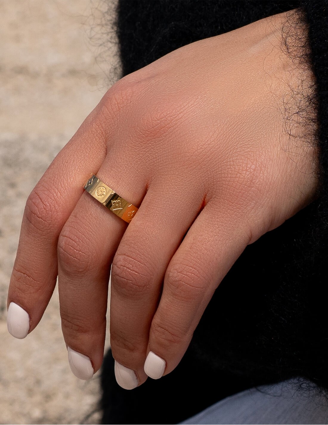 bague anneau monogramme doré femme