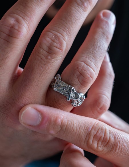 bague design destructuré argentée
