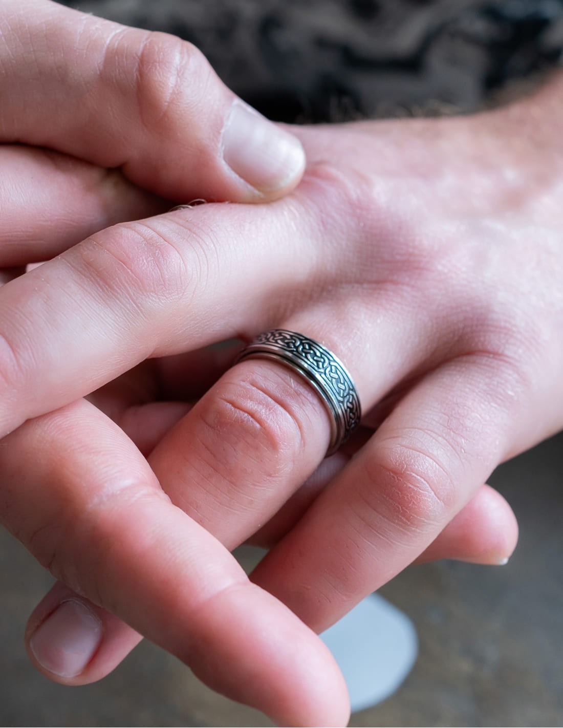 bague anneau tournant motif celtique argenté noir