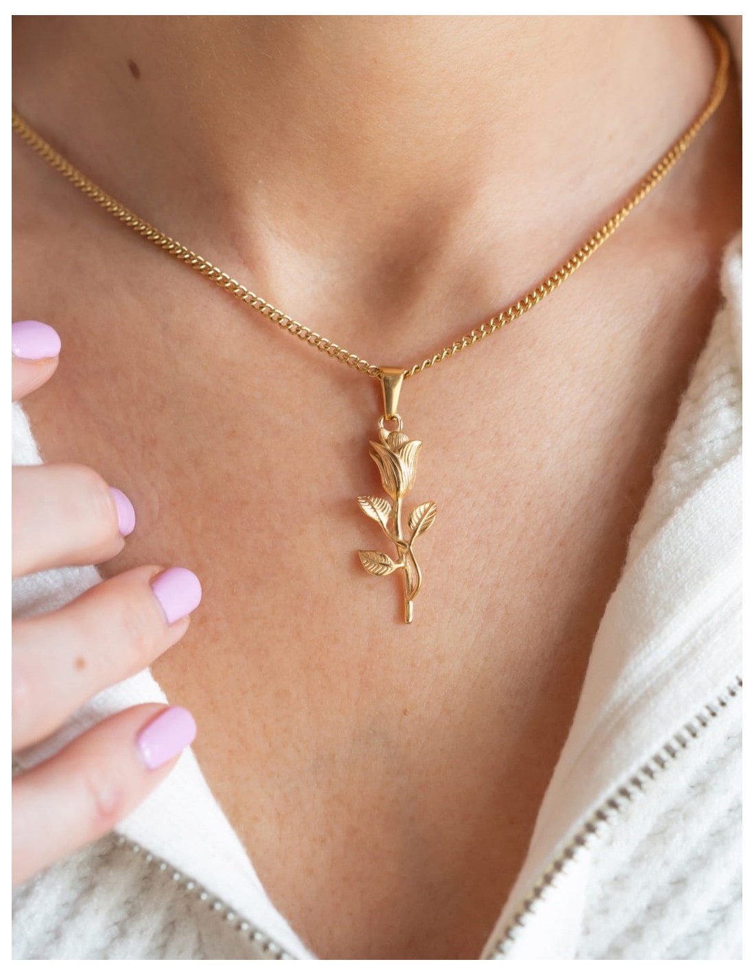 Collier pendentif rose - doré