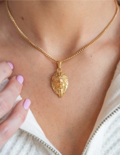 Collier pendentif lion doré 2