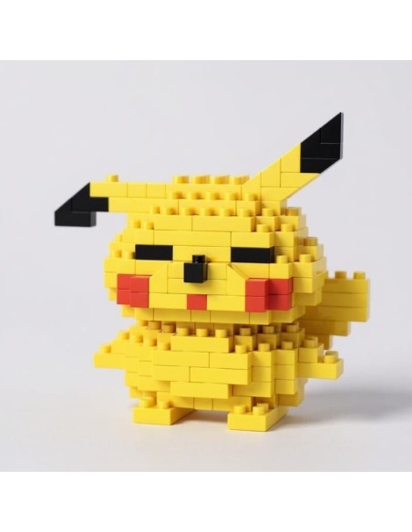 figurine construction pikachu