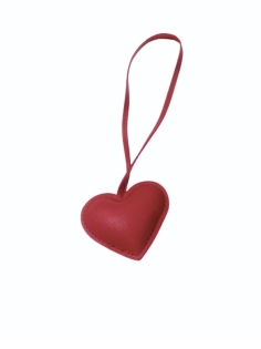 bijou de sac coeur rouge effet cuir