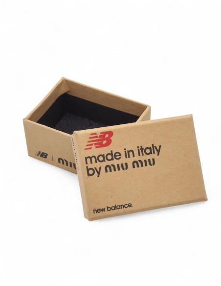 Mini boite New Balance x Miu Miu