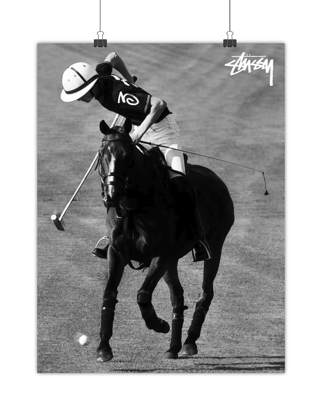 poster stussy cheval joueur de polo noir et blanc
