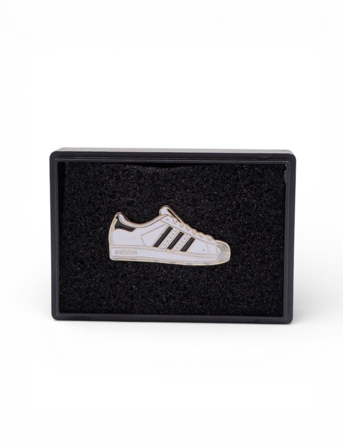 Pins Adidas Superstar blanc / noir