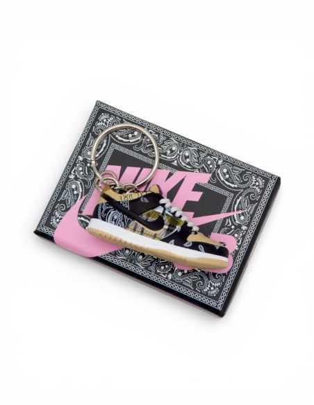 Pack Nike Dunk SB Travis Scott (porte-clé + boite)