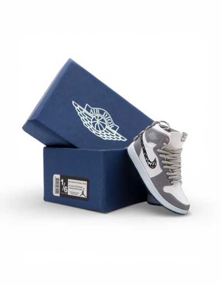 Pack Jordan 1 Dior (porte-clé + boite)