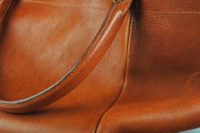matiere sac cuir homme